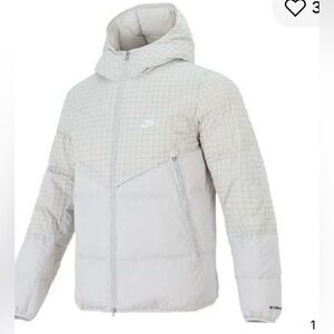 Nike Sportswear Storm-FIT Windrunner